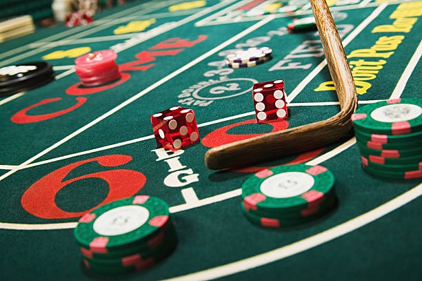 Big Time Gaming slot game symbols and payout table on idtogel